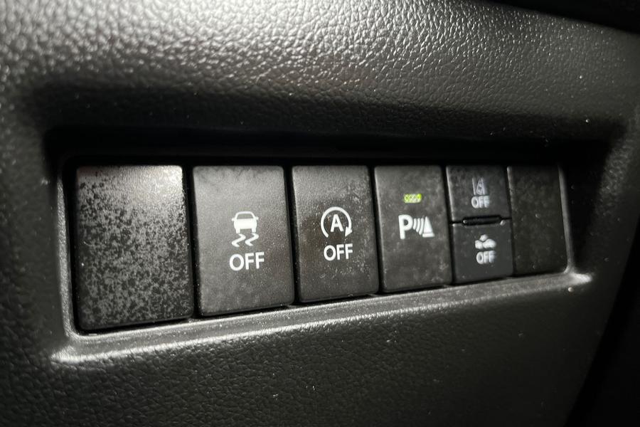 Suzuki SWIFT Photo autoimg-05083fcd11ec0416687f114cbbe001a8f8eacd6d.jpg
