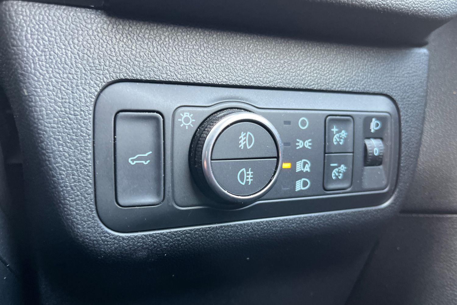 Ford KUGA Photo 32