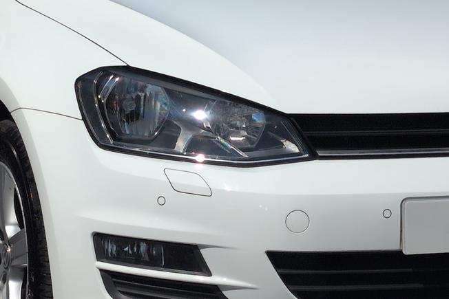 VOLKSWAGEN Golf Photo 19