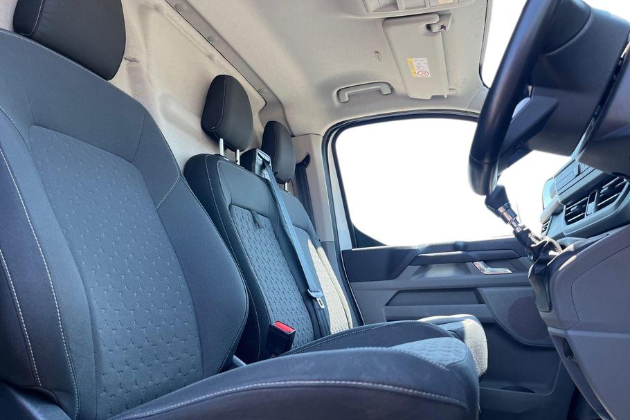 Used Ford TRANSIT CUSTOM FH73OFM 11