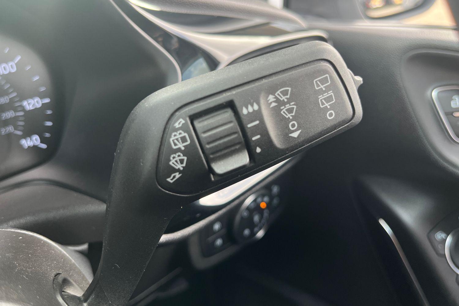 Ford Fiesta Photo 14