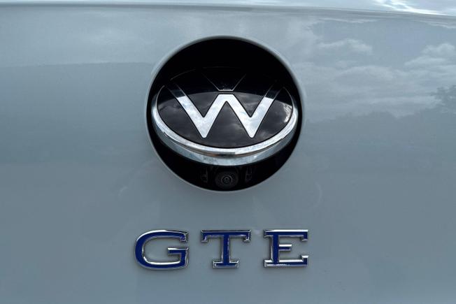 VOLKSWAGEN Golf Photo 30