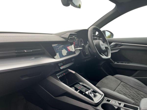 Audi A3 Photo autoimg-051778e7a3bcd00cca346b95b92de922de172755.jpg