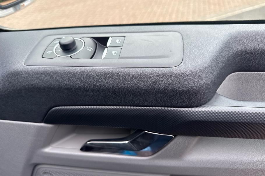 Used FORD TRANSIT CUSTOM WR75DWL 30