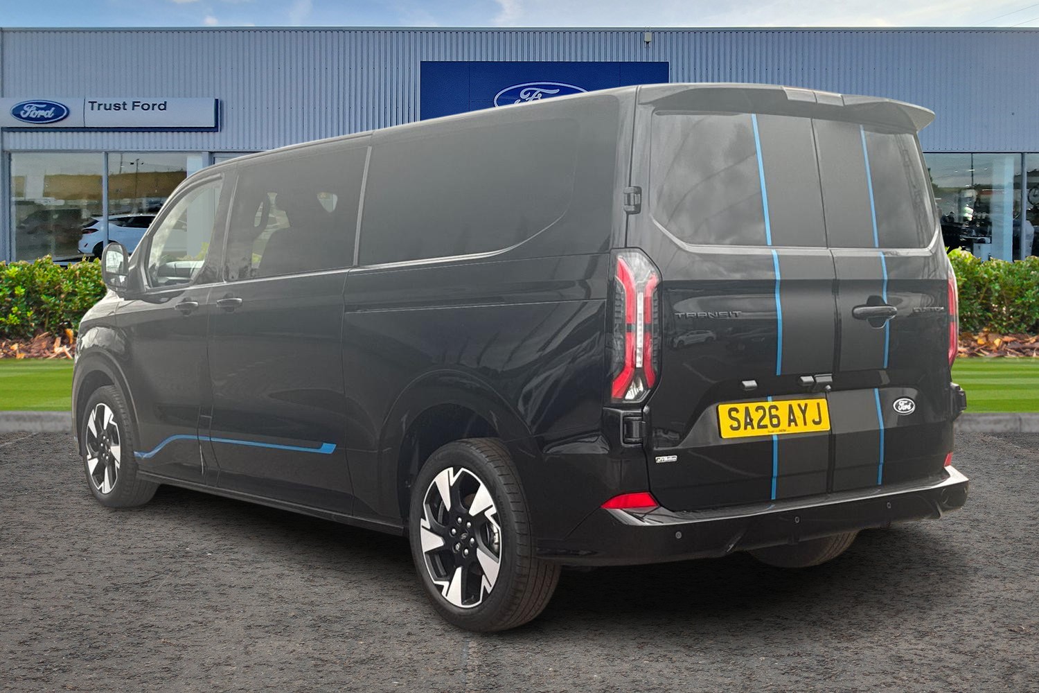 Ford TRANSIT CUSTOM Photo 1