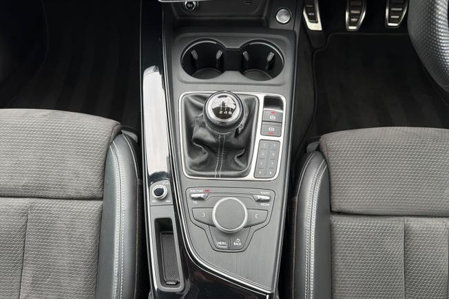 AUDI A4 Avant Photo 56