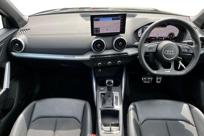 AUDI Q2 Photo 10