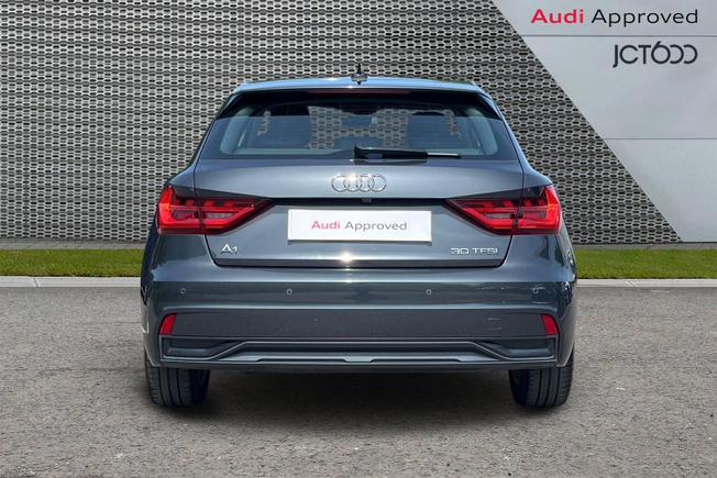AUDI A1 Photo 7
