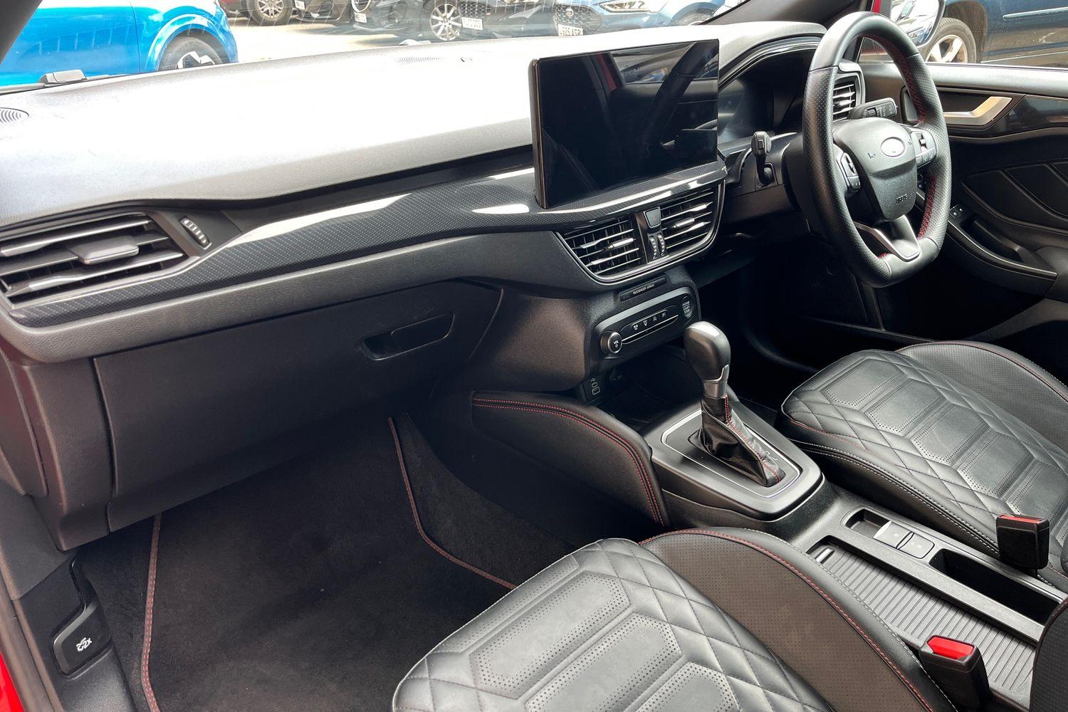 Ford FOCUS Photo 17