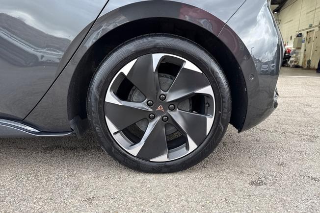 CUPRA BORN Photo 25