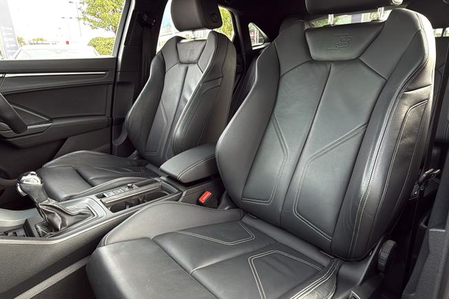 Audi Q3 Photo 21