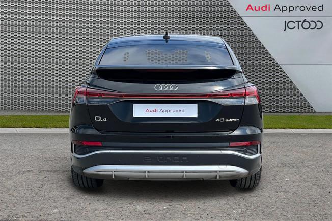 AUDI Q4 E-Tron Photo 7
