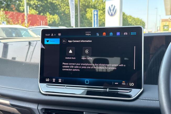 VOLKSWAGEN Tiguan Photo 32