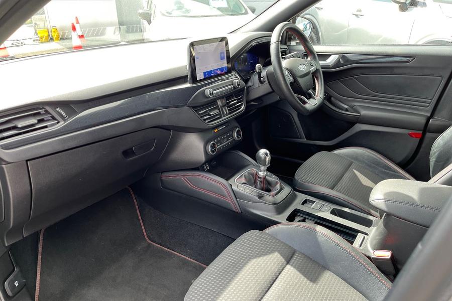 Ford FOCUS Photo autoimg-052f29a098ae80bb81edaf9fa21ef63978ad878c.jpg