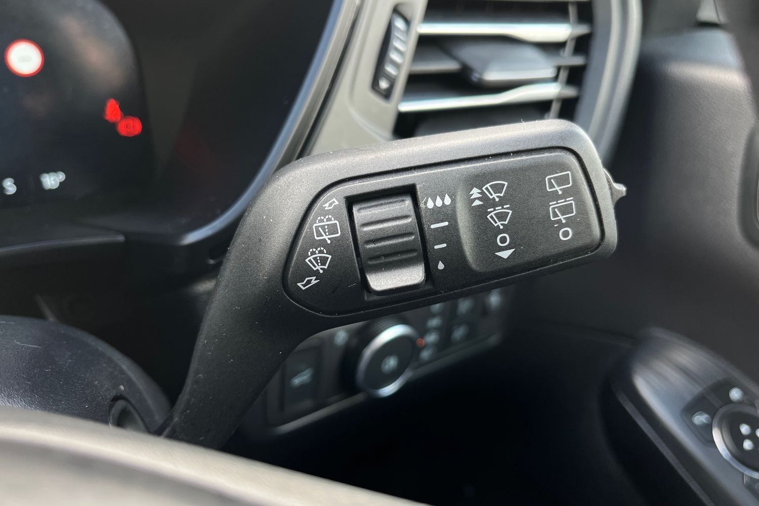Ford KUGA Photo 14