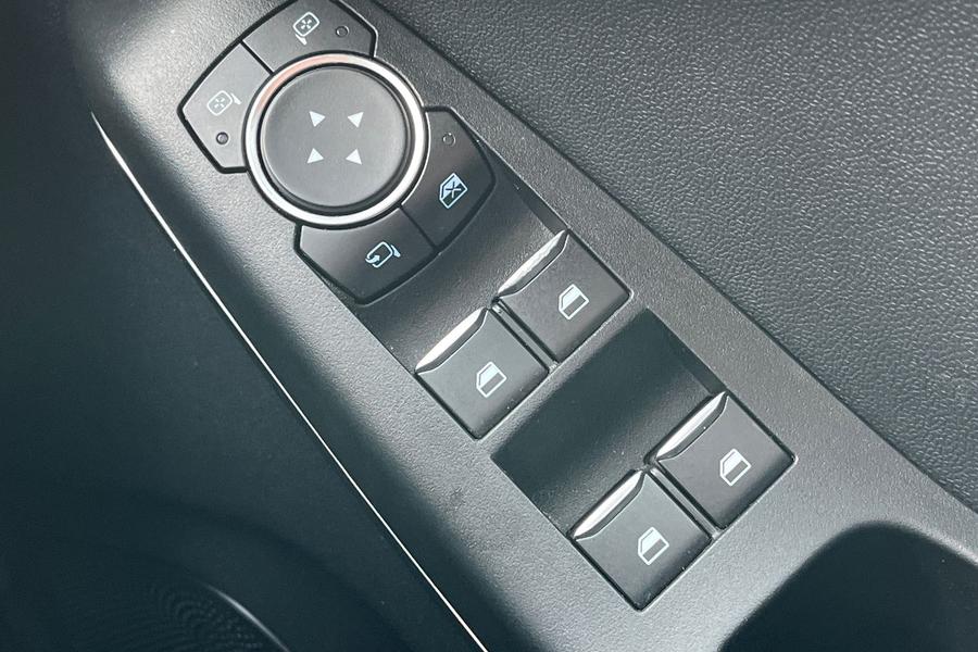 Ford FIESTA Photo autoimg-053333a88d20a56cccfdafdda87e8196b2d9bad6.jpg