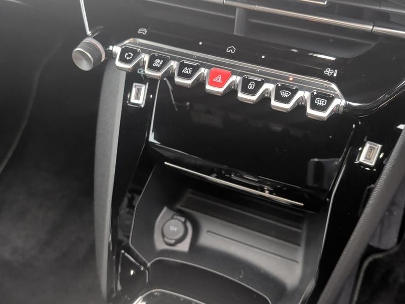 Used Peugeot 2008 FL73OZW 23