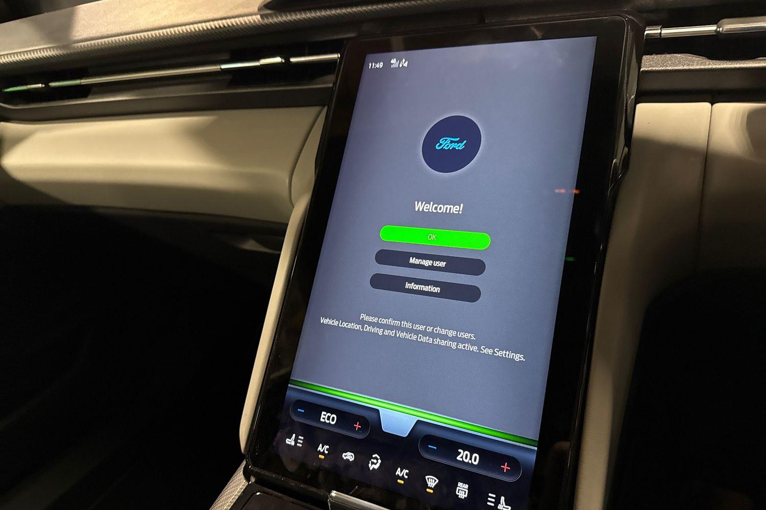 Ford Explorer Photo 32