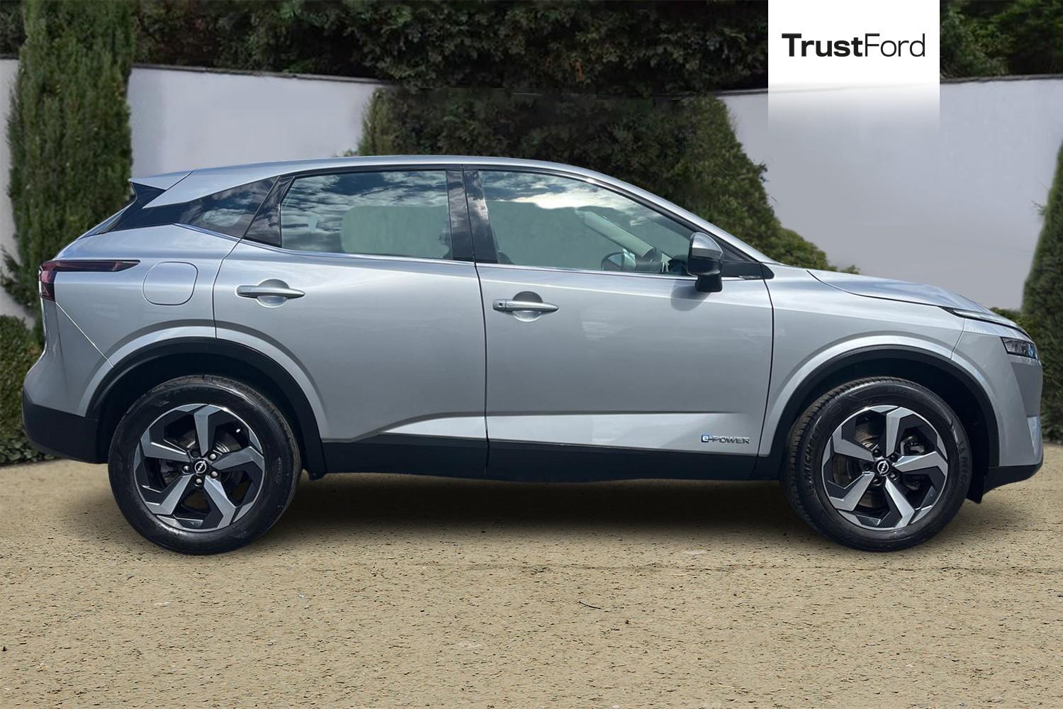 Nissan QASHQAI Photo 2