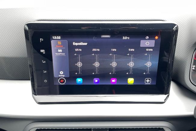 SEAT Arona Photo 35