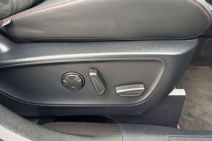 Ford KUGA Photo autoimg-053cc3ca5581984e19f31329ac9e08919397aade.jpg