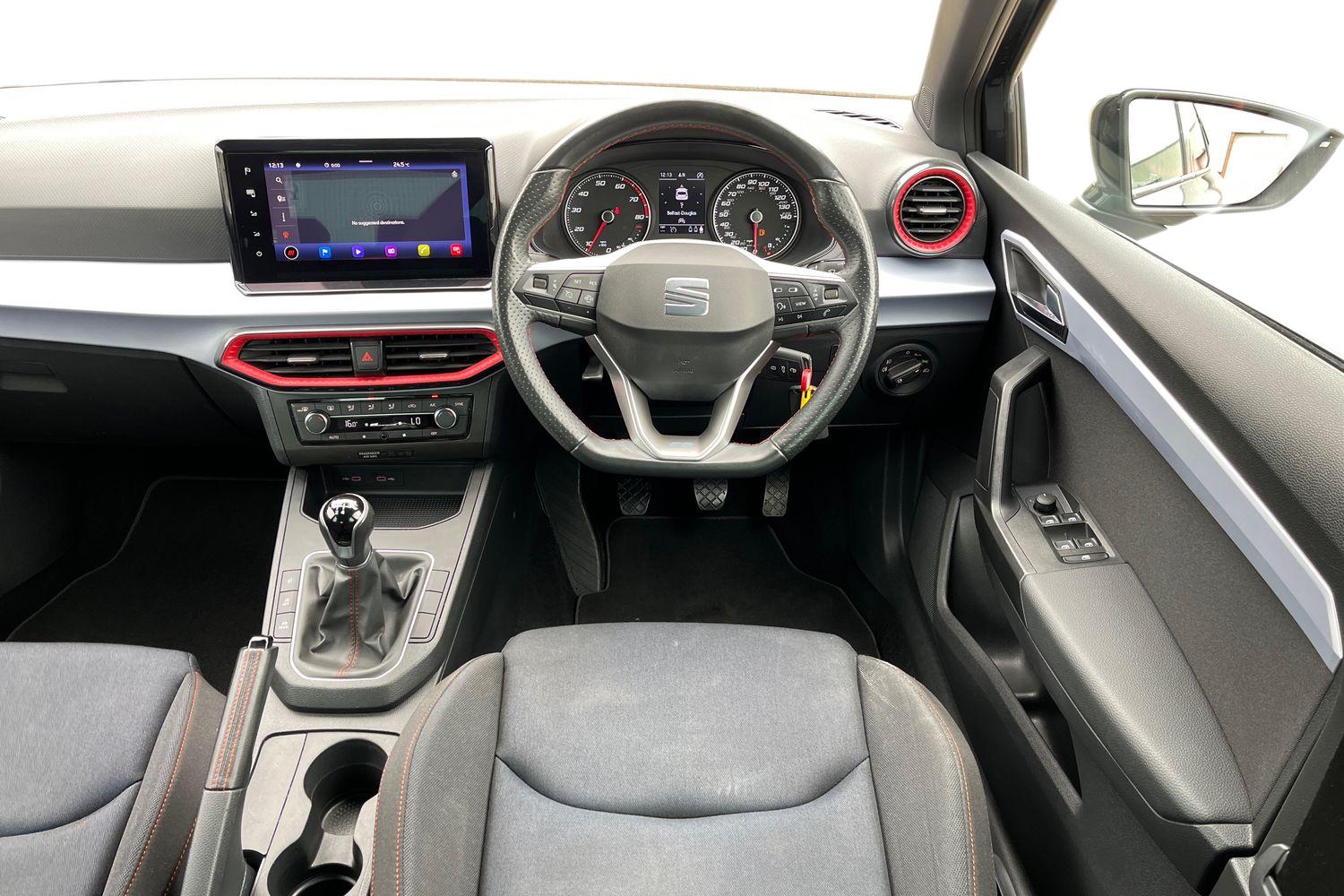 SEAT Ibiza Photo 10