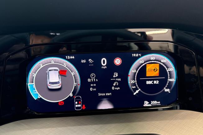 VOLKSWAGEN Golf Photo 15