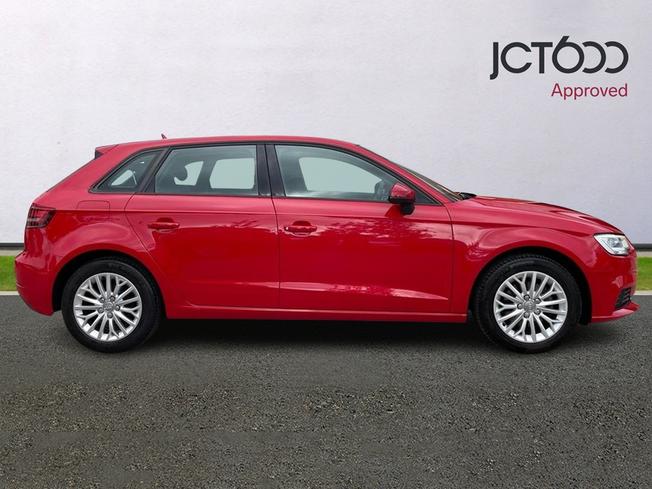 AUDI A3 Photo 4