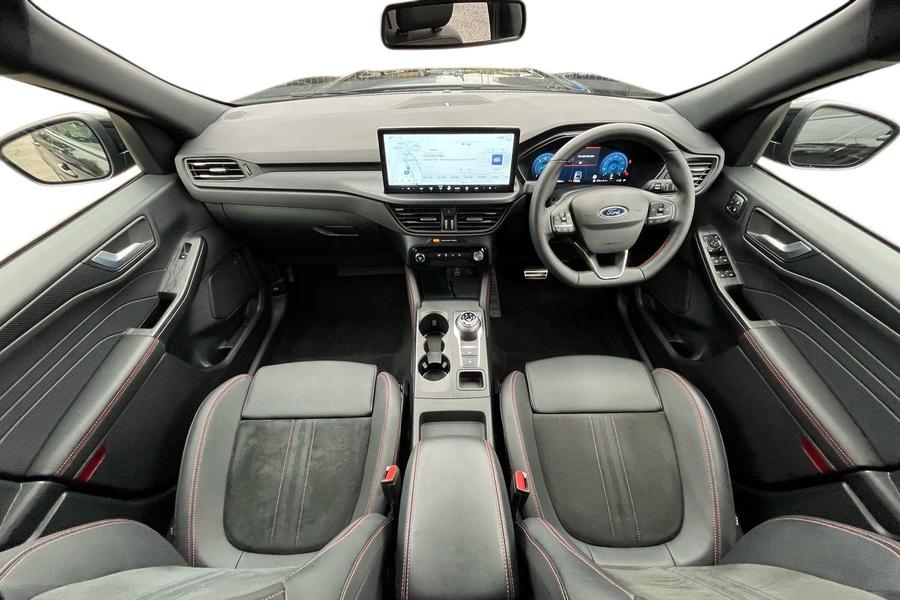 Ford Kuga Photo autoimg-05411df0a3e9e94f34c138e3c80c2f07b4295709.jpg