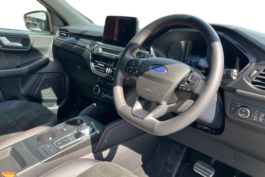 Ford Kuga Photo autoimg-0541ba2715fe6c081bfb1bcd38a6674454d75625.jpg