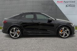 AUDI E-Tron S Photo 4