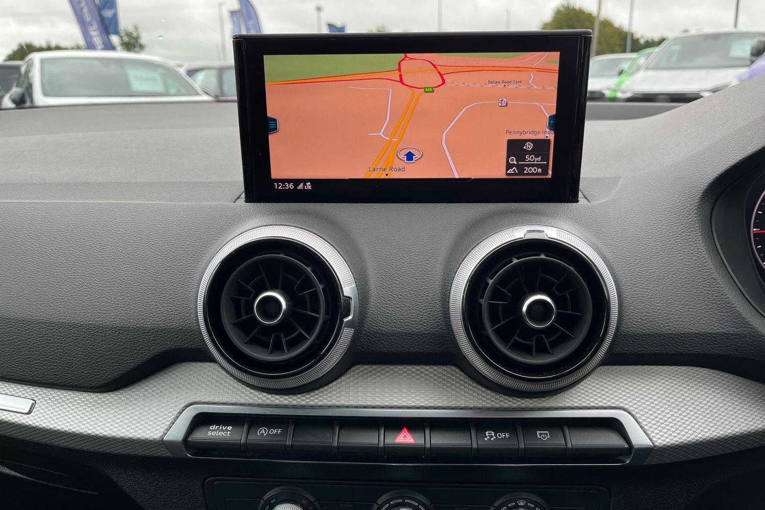 Audi Q2 Photo 38