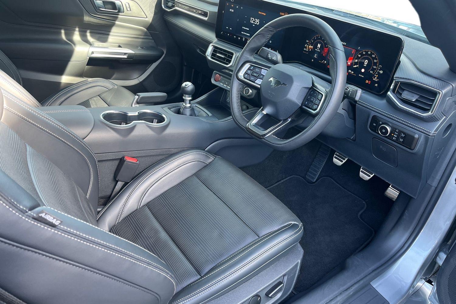 Ford MUSTANG Photo 8