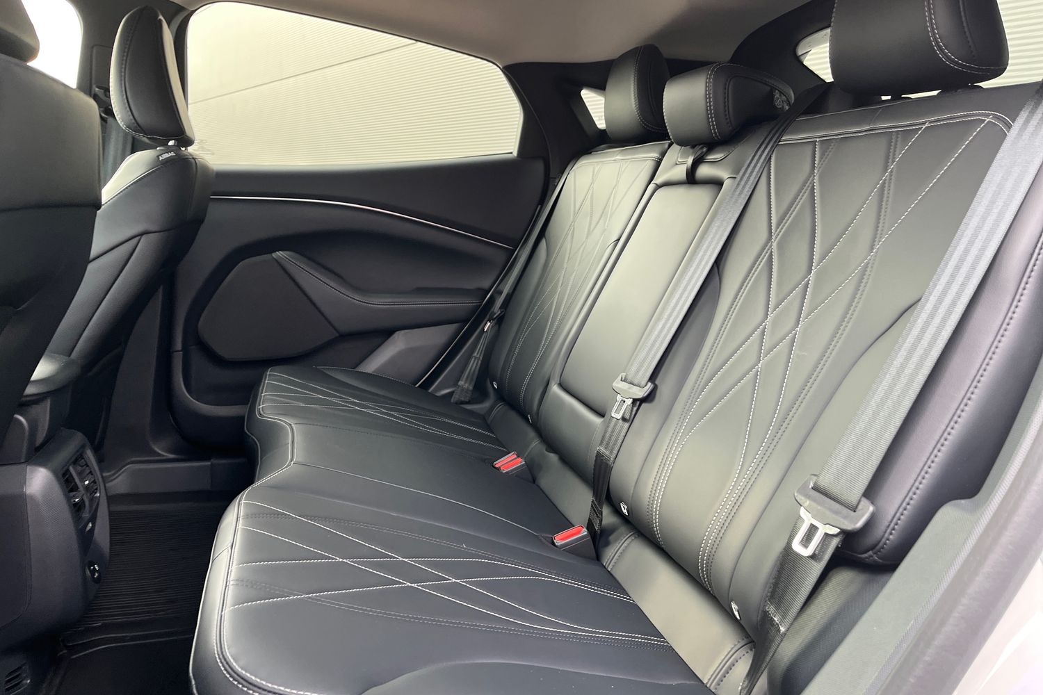 Ford MUSTANG MACH-E Photo 19