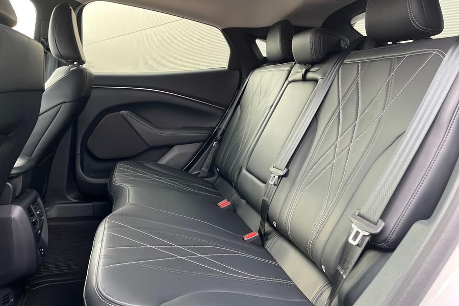 Ford MUSTANG MACH-E Photo autoimg-054a7a7aaa77dcb9ea7973f04b6ac9acf1583a45.jpg