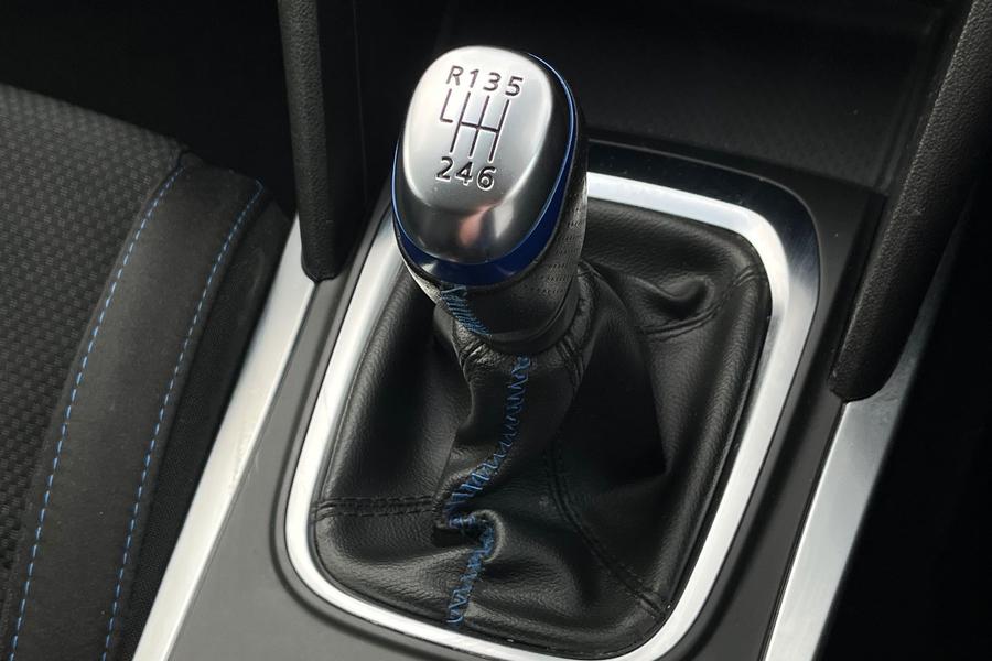 Renault MEGANE Photo autoimg-054aa03a081b86335ba8b359a4867bf7bec41037.jpg
