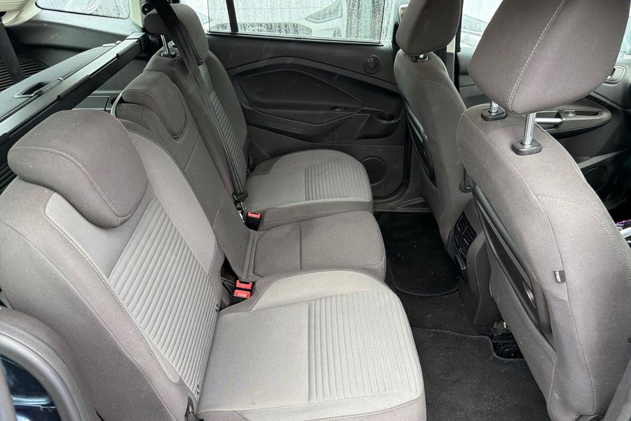 Ford GRAND C-MAX Photo autoimg-054ae57ffd3819ed8e902f266913dfdeac44b790.jpg