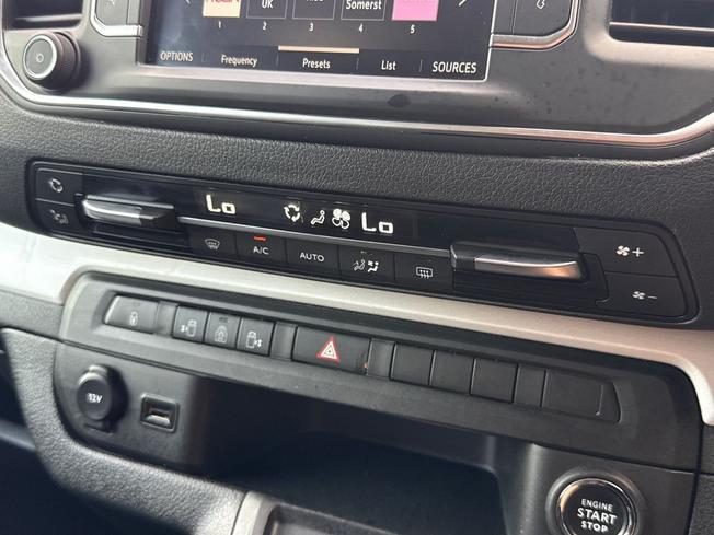 VAUXHALL Vivaro Life Electric Photo 58