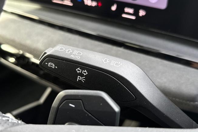 AUDI Q6 E-Tron Photo 39