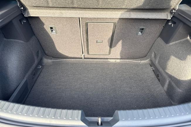 SEAT Leon Photo 13