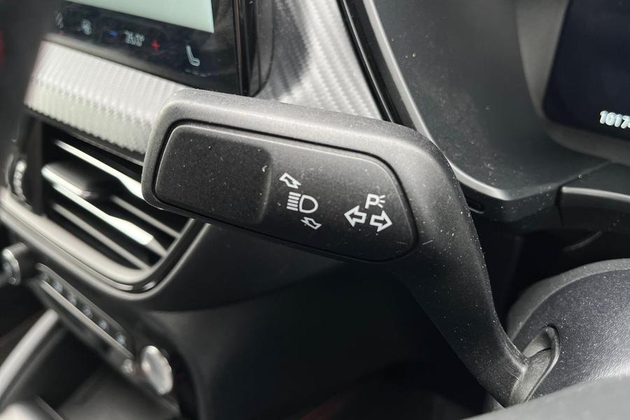 Ford KUGA Photo autoimg-0552bb6c23179912865ef57a32f6fe9cc1de55de.jpg