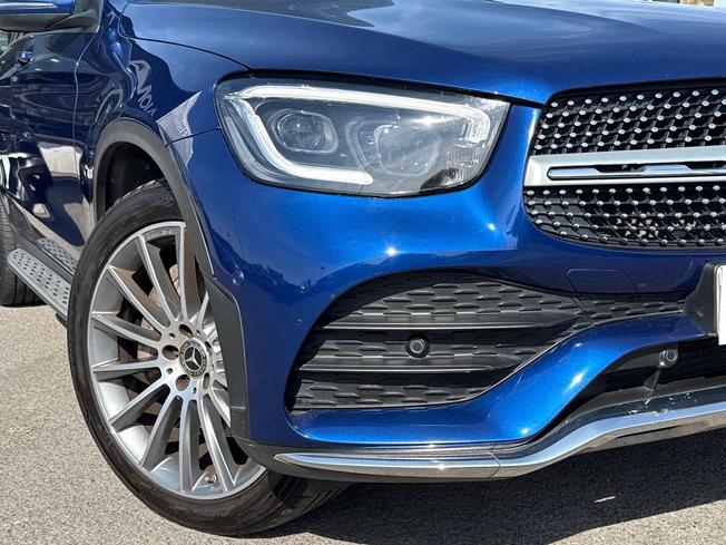 MERCEDES-BENZ GLC Photo 19