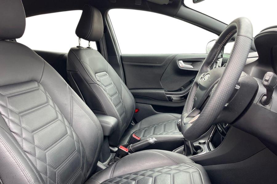 Ford PUMA Photo autoimg-0555752c0f6d091c58bfae66d3318e313bd814e8.jpg