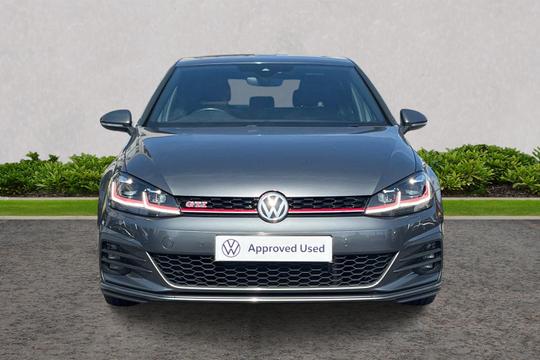 Volkswagen Golf GTI Performance Photo autoimg-05591b9906e985ed0b15af070fa3b248d740ac7e.jpg