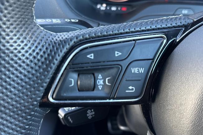 AUDI Q2 Photo 17