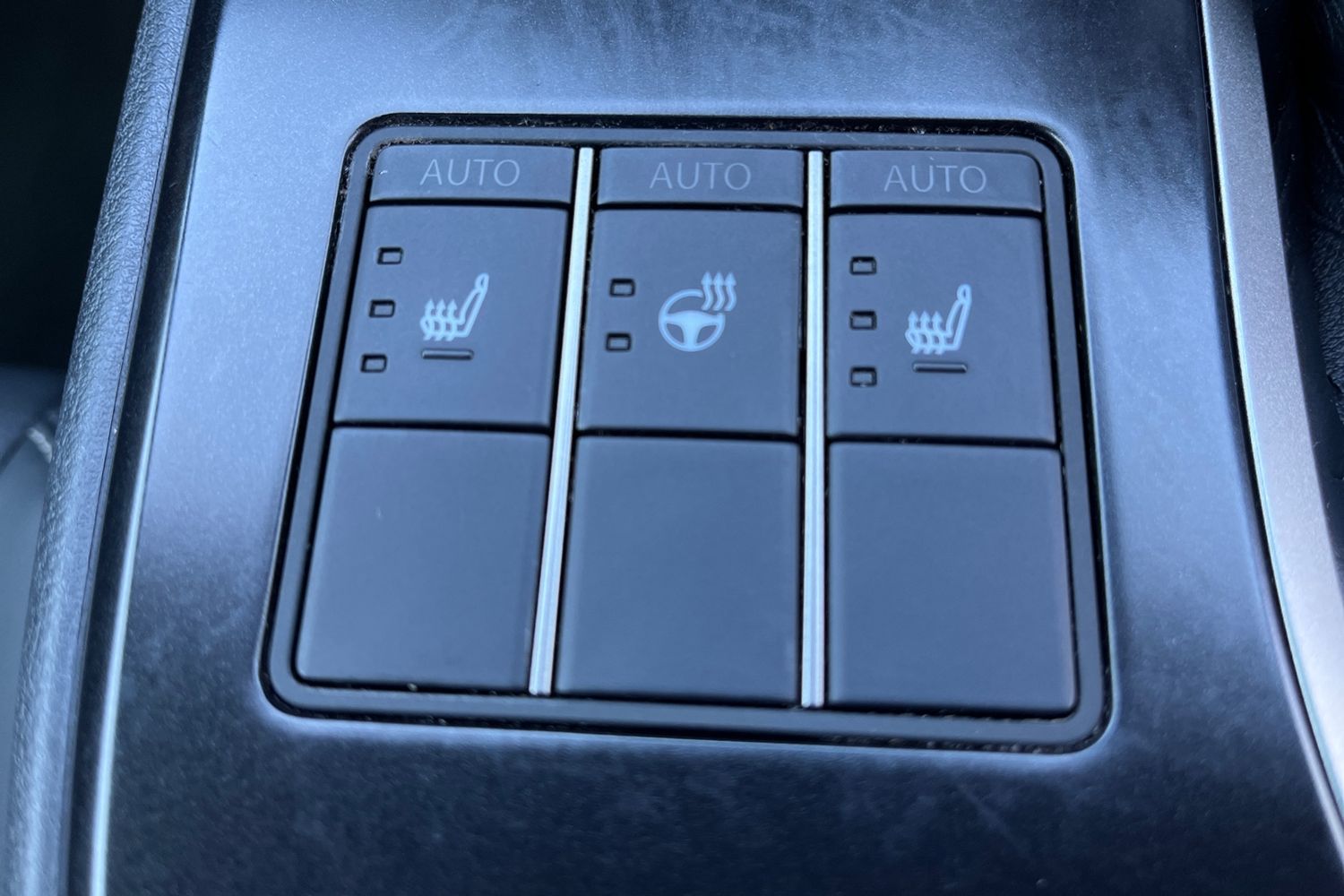 Lexus UX Photo 26