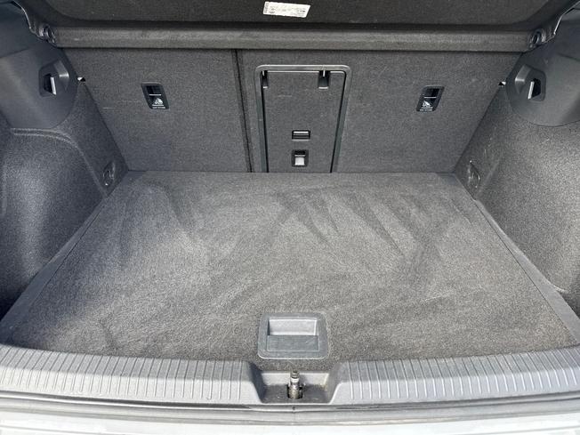 VOLKSWAGEN Golf Photo 12