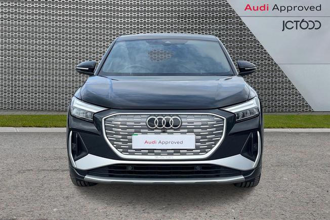 AUDI Q4 E-Tron Photo 8