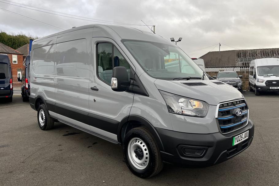 Used FORD E-TRANSIT YO25JUU 37