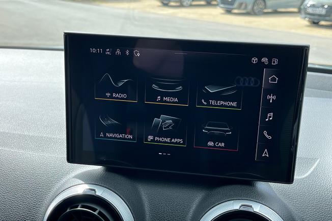 AUDI Q2 Photo 13